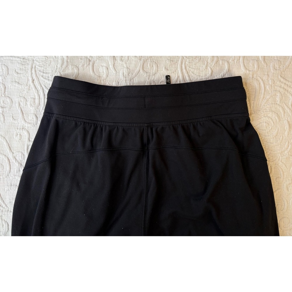 Lululemon Align Jogger Pants Black Cropped Yoga Athleisure Women Size 6 - Picture 6 of 10